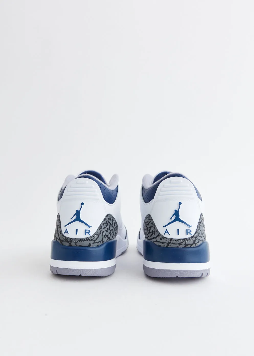 Air Jordan 3 Retro 'Midnight Navy' Sneakers
