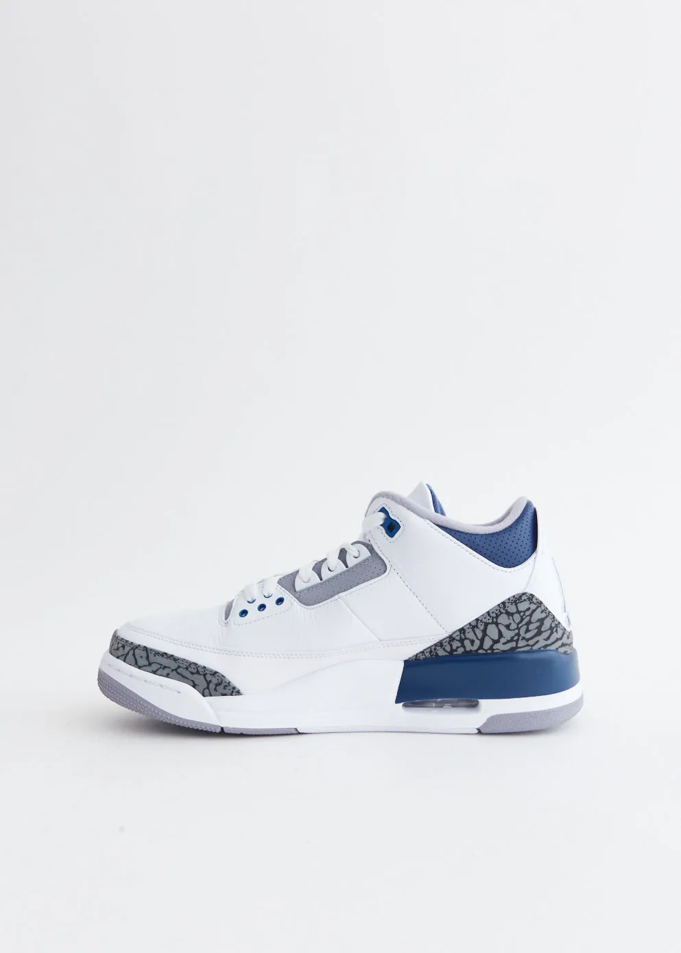 Air Jordan 3 Retro 'Midnight Navy' Sneakers