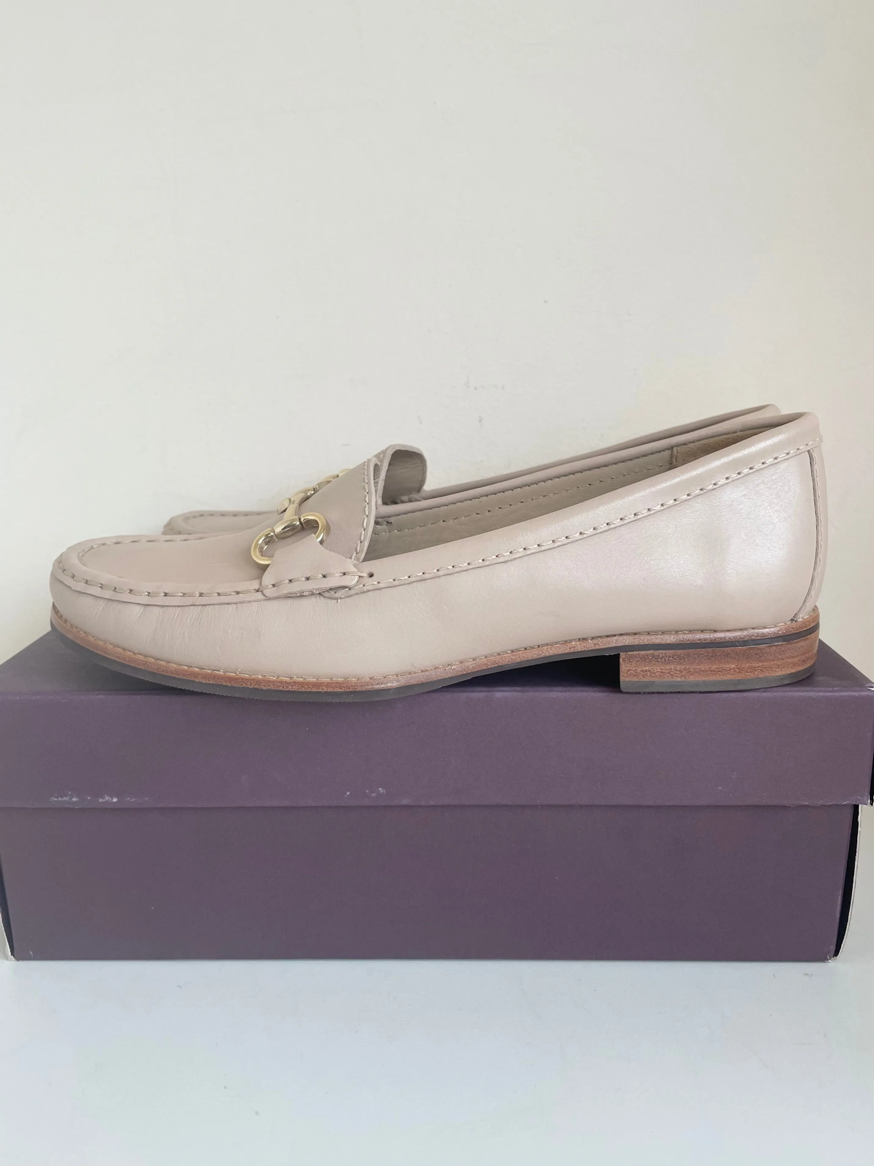 BRAND NEW CARVELA COMFORT CLICK NUDE LEATHER SLIP ON LOAFER SIZE 6/39