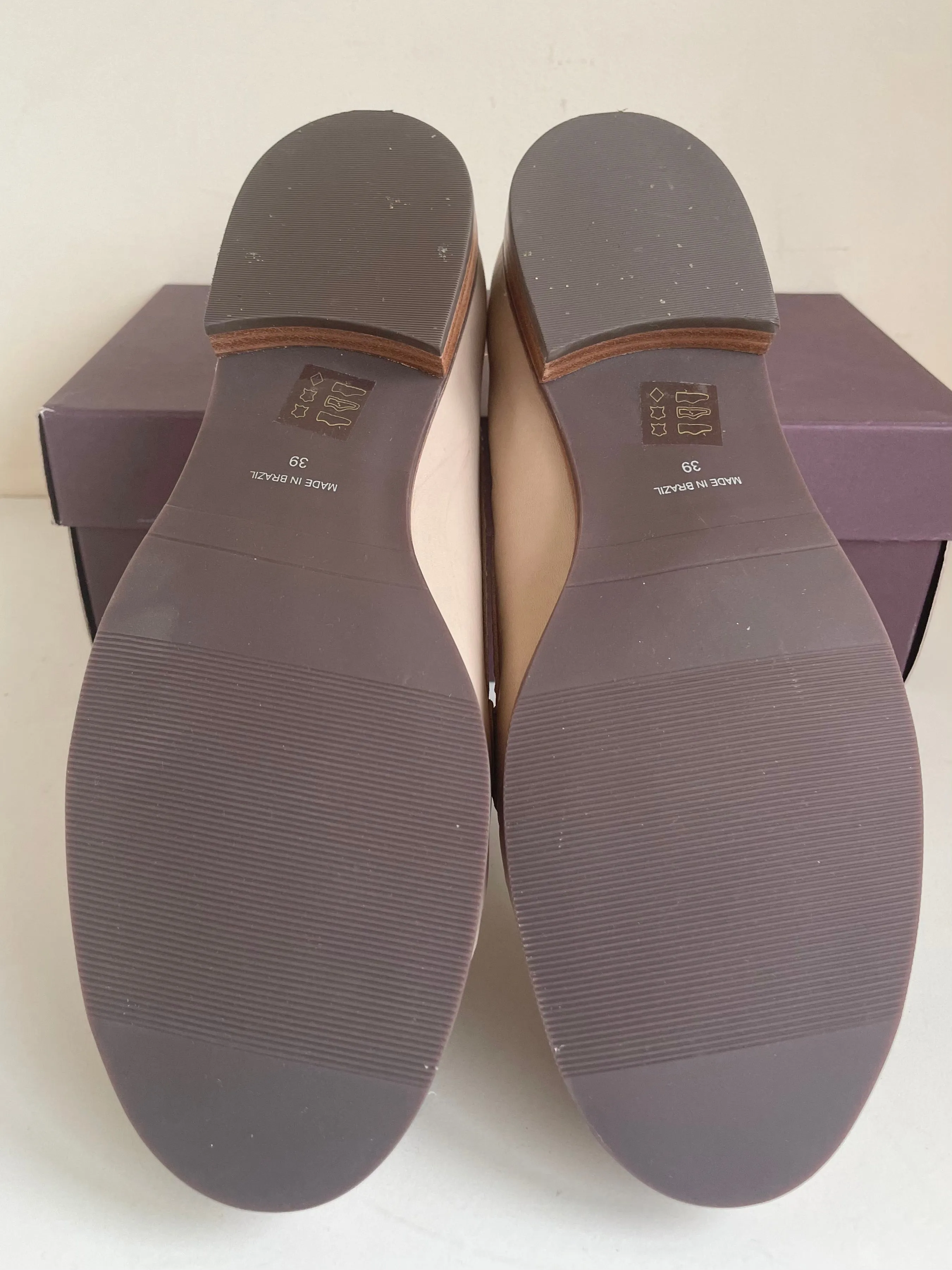 BRAND NEW CARVELA COMFORT CLICK NUDE LEATHER SLIP ON LOAFER SIZE 6/39
