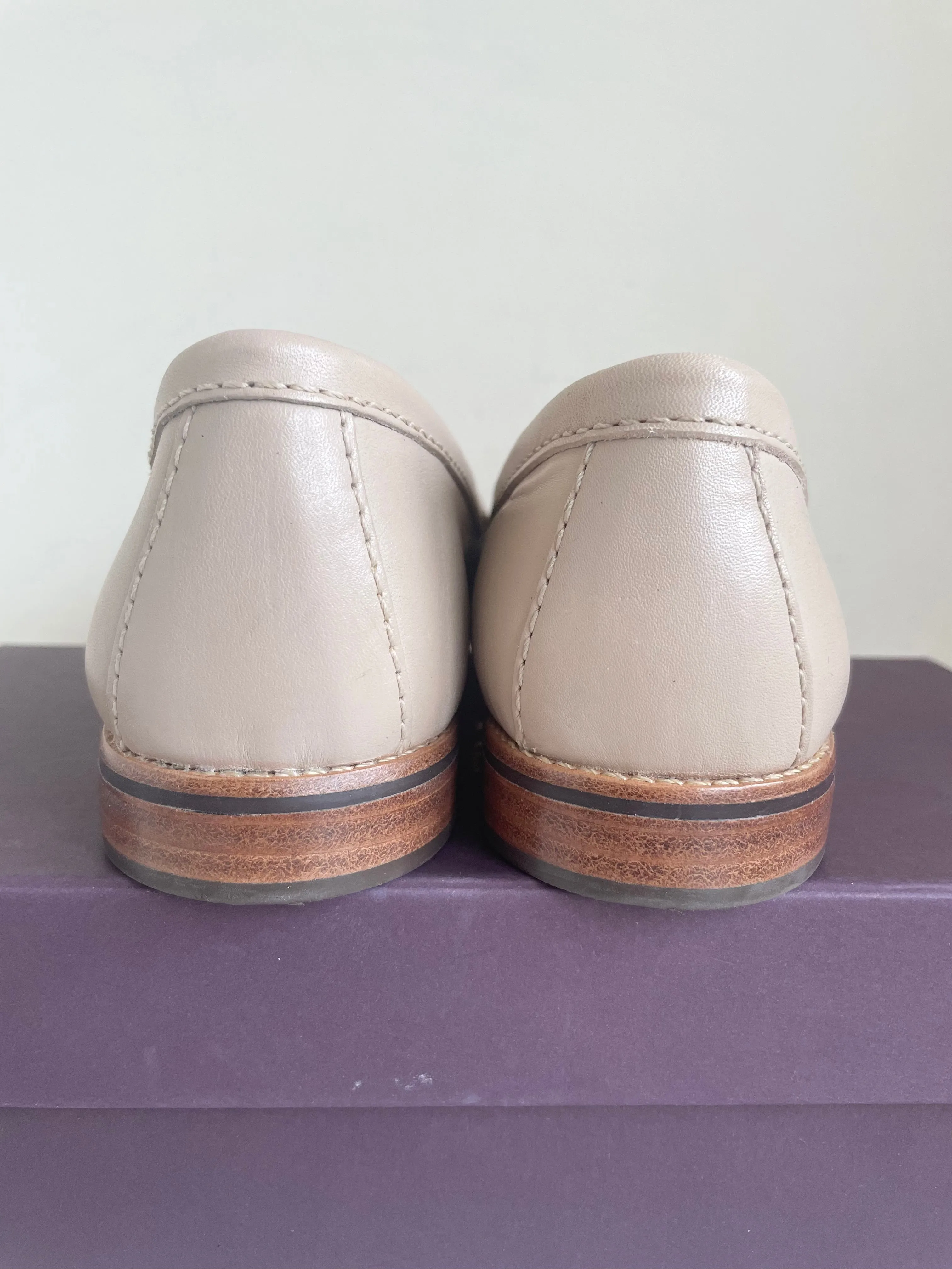 BRAND NEW CARVELA COMFORT CLICK NUDE LEATHER SLIP ON LOAFER SIZE 6/39