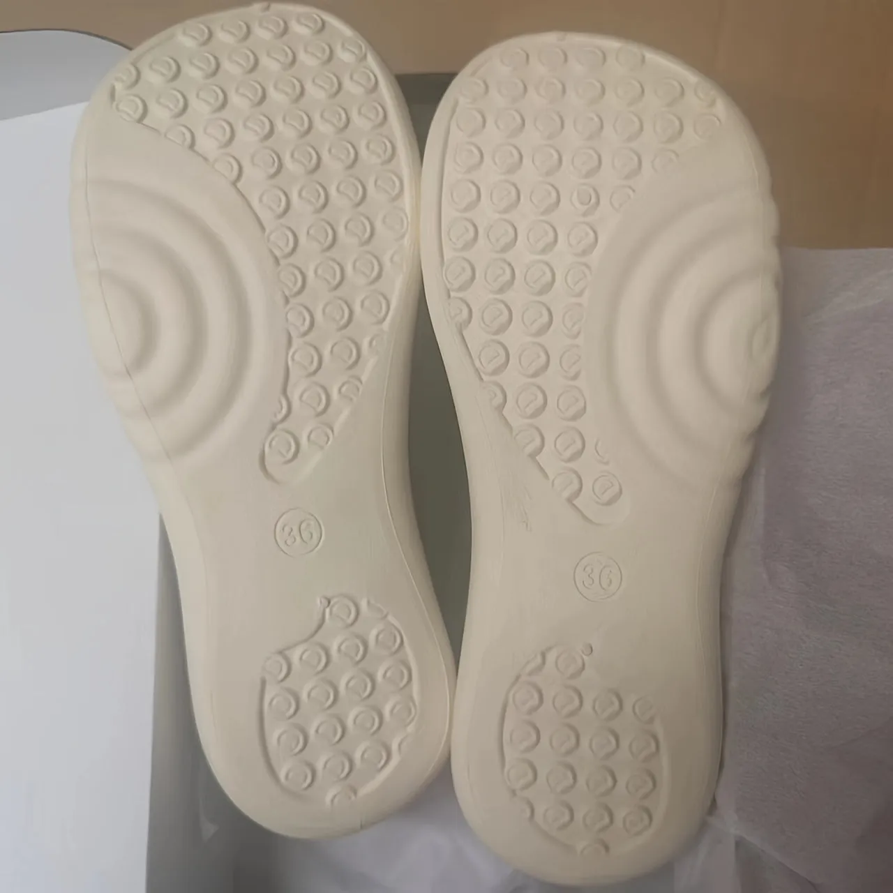 Comfortabele slip-on schoenen met zachte zool, ronde teenontwerp voor alle seizoenen