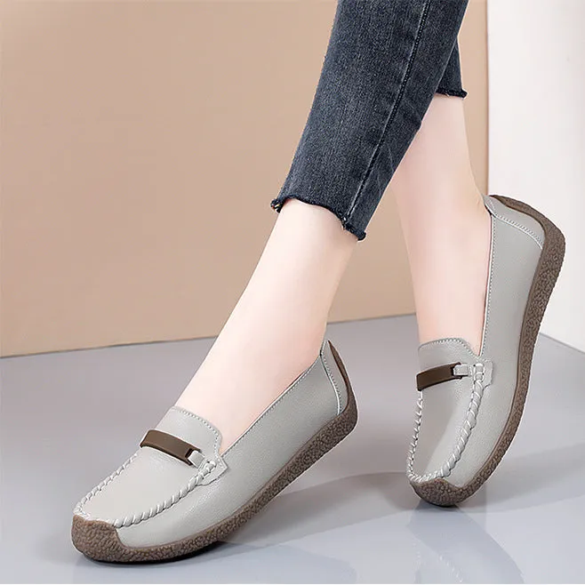 Elegant and trendy loafers for women